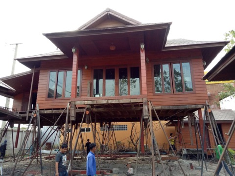 ดีดบ้านปูน